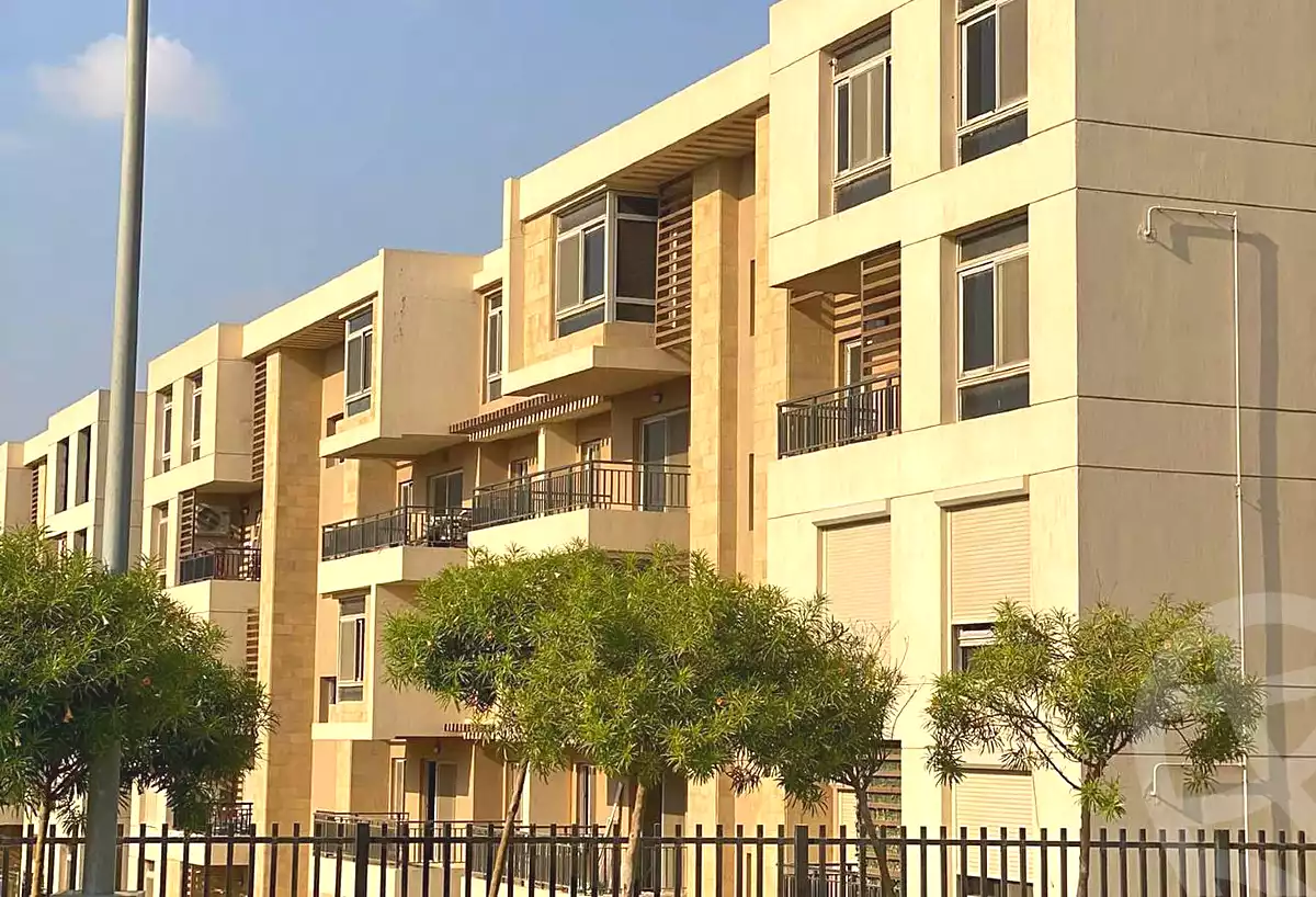https://aqarmap.com.eg/ar/listing/7026745-for-sale-cairo-new-cairo-compounds-sarai-esse-residence-sarai
