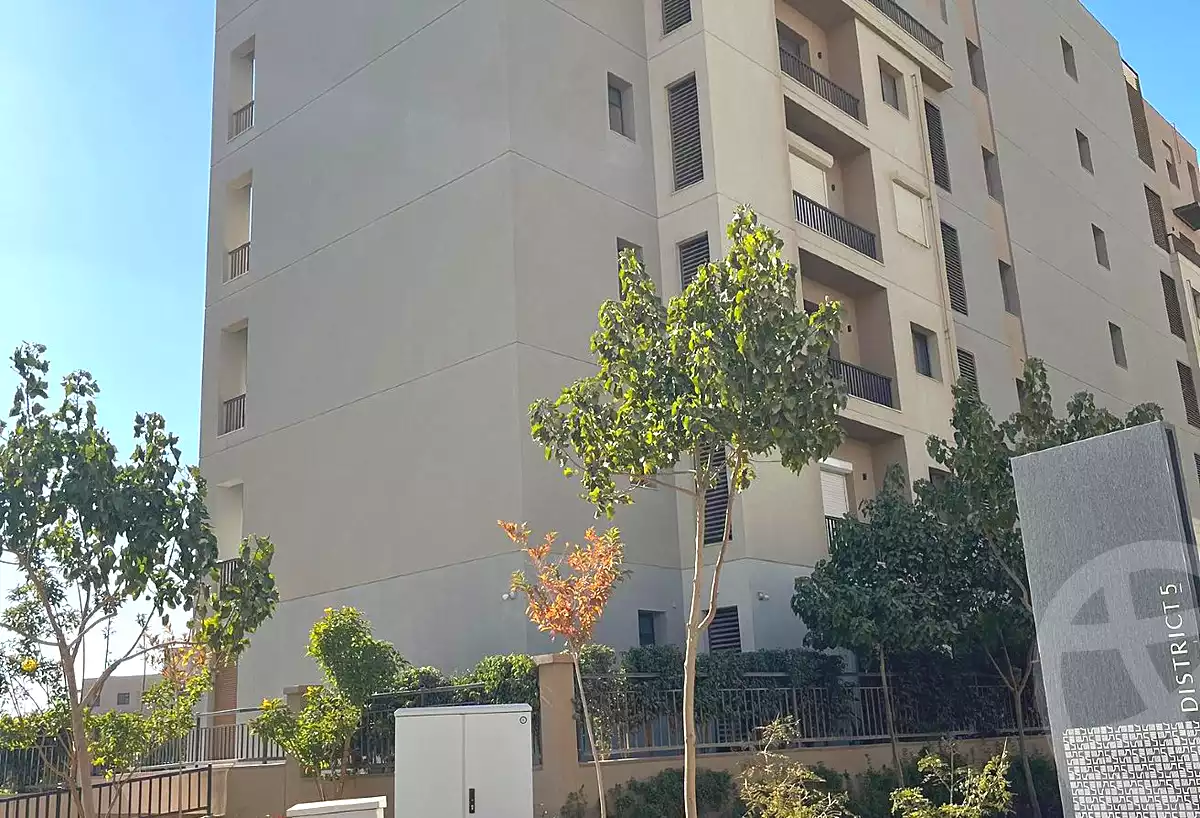 https://aqarmap.com.eg/en/listing/7026753-for-sale-cairo-new-cairo-compounds-district-5