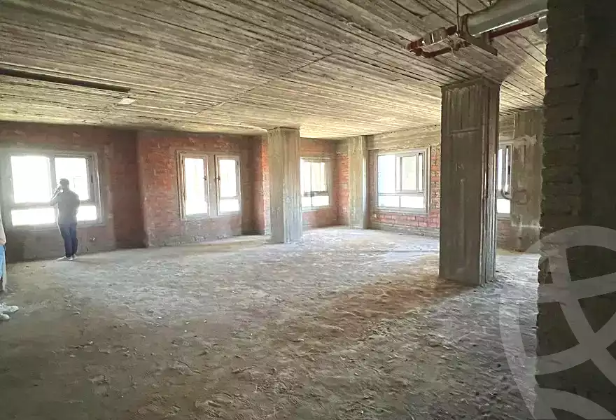 https://aqarmap.com.eg/ar/listing/7027699-for-rent-cairo-downtown-brj-msbyrw-syty-ydj