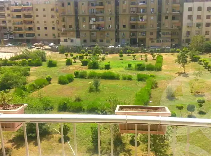 https://aqarmap.com.eg/ar/listing/7028259-for-sale-cairo-mokattam-lhdb-l-ly