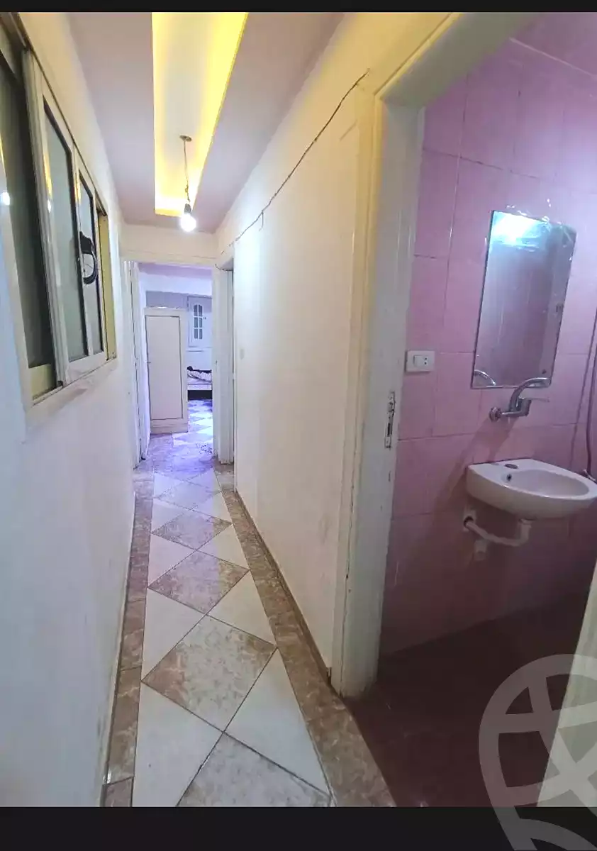 https://aqarmap.com.eg/ar/listing/7028656-for-sale-alexandria-miami-khld-bn-lwlyd