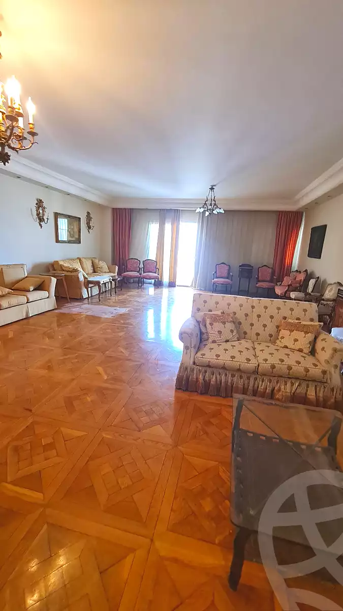 https://aqarmap.com.eg/en/listing/7029101-for-sale-alexandria-kafr-abdo-sant-giyn-st