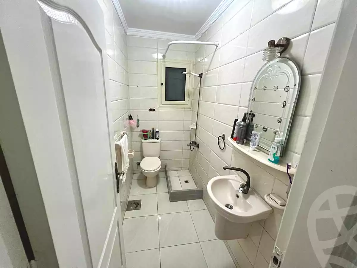 https://aqarmap.com.eg/ar/listing/7029387-for-sale-alexandria-camp-cesar-port-said-street