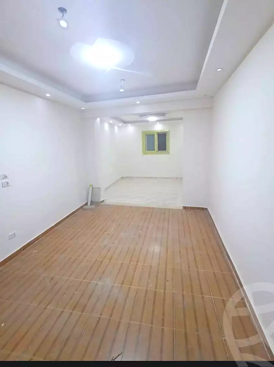 https://aqarmap.com.eg/ar/listing/7029527-for-sale-alexandria-el-asafra-shr-45