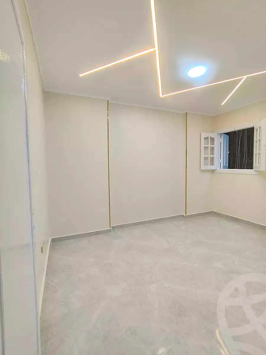 https://aqarmap.com.eg/en/listing/7029666-for-sale-alexandria-sydy-bshr-sydy-bshr-bhry-shr-mhmwd-l-yswy