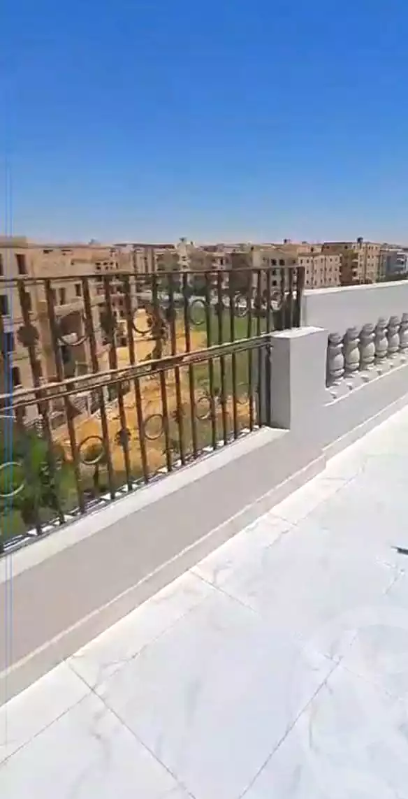 https://aqarmap.com.eg/ar/listing/7029847-for-sale-cairo-el-shorouk-lmntq-lthmn-neighbourhood-3