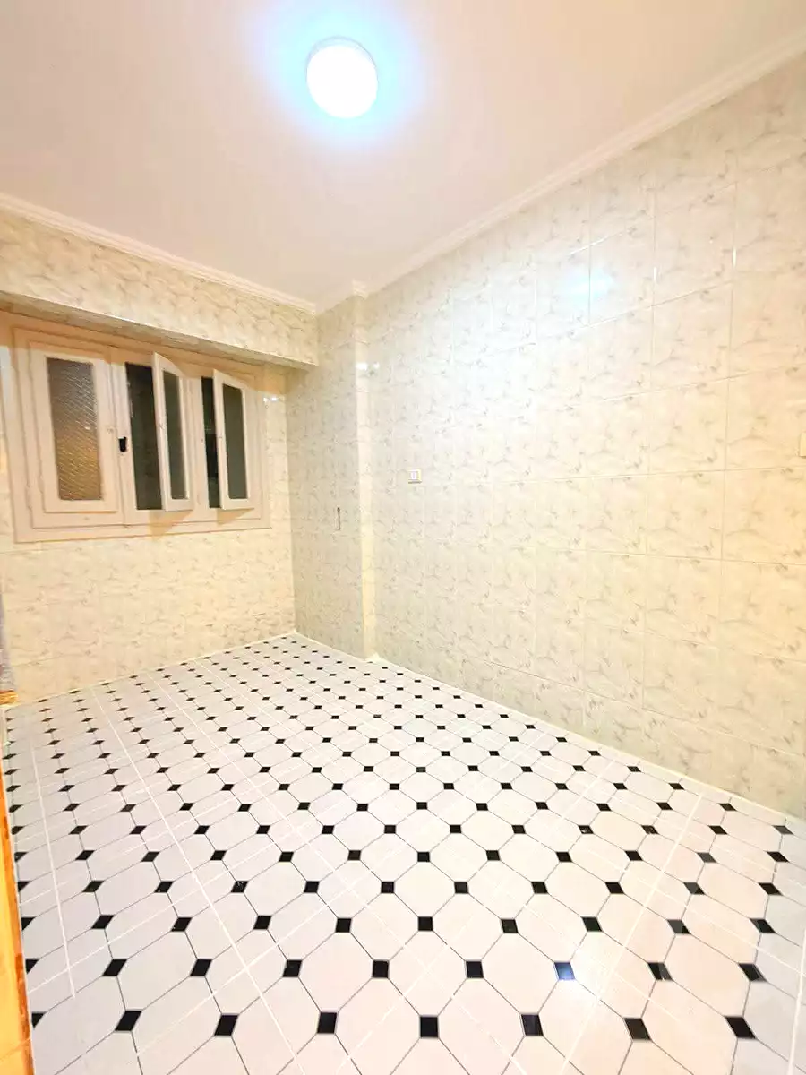 https://aqarmap.com.eg/ar/listing/7030493-for-sale-alexandria-al-agamy-shataa-el-nakheel