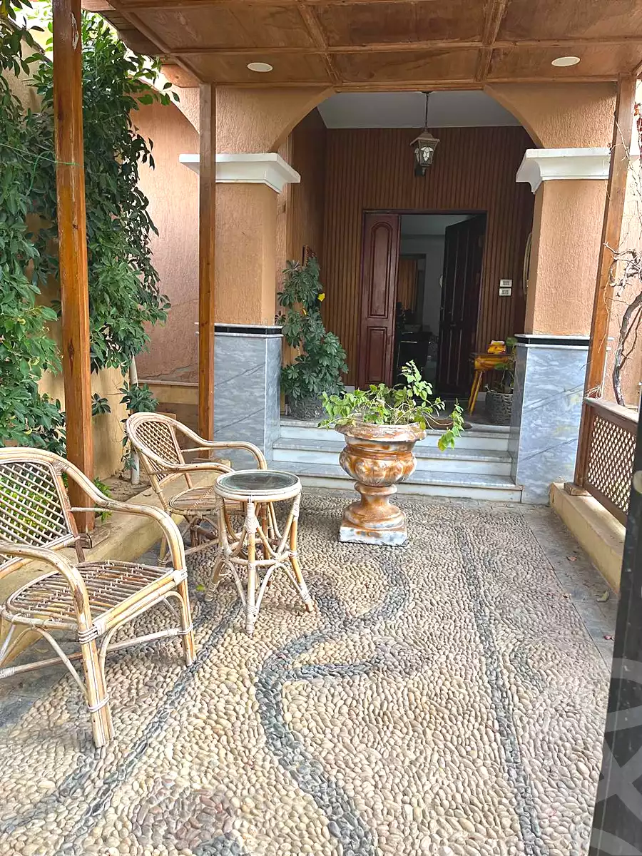 https://aqarmap.com.eg/ar/listing/7030808-for-sale-cairo-el-sheikh-zayed-city-compounds-el-khamayel