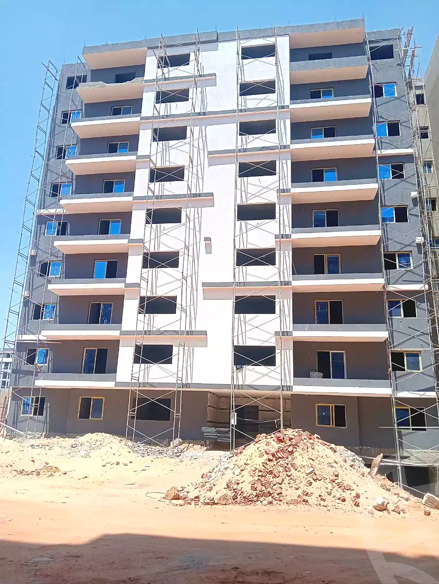 https://aqarmap.com.eg/ar/listing/7031700-for-sale-cairo-new-administrative-capital-r7-kmbwnd-stw