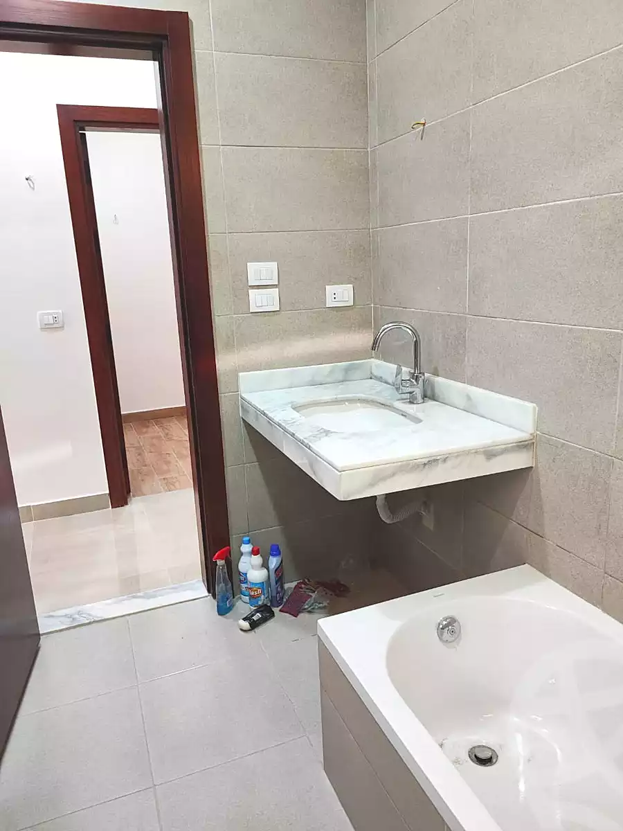 https://aqarmap.com.eg/ar/listing/7031788-for-rent-cairo-new-cairo-el-yassamin-el-yasmeen-8