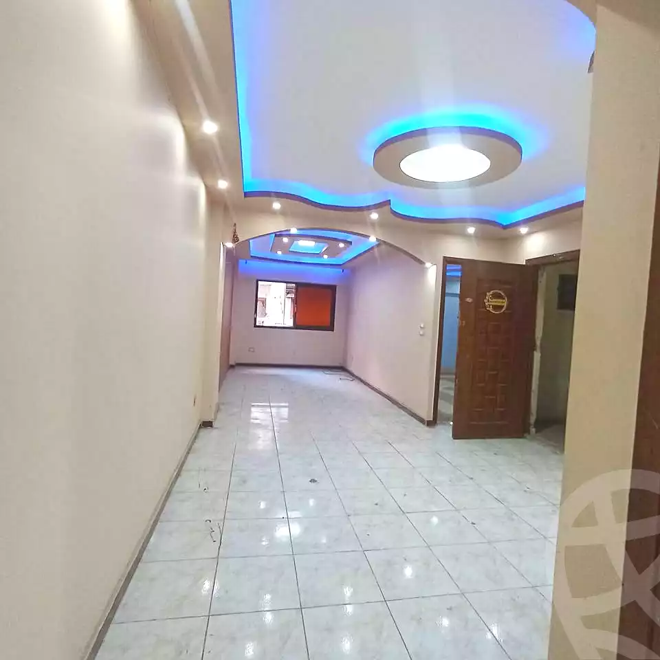 https://aqarmap.com.eg/ar/listing/7032028-for-sale-alexandria-el-asafra-shr-45