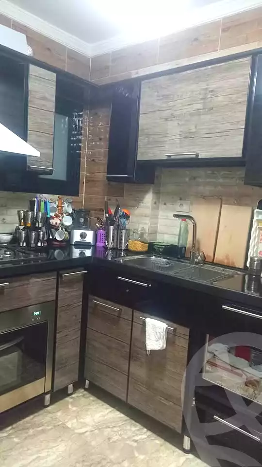 https://aqarmap.com.eg/en/listing/7032184-for-sale-alexandria-moharram-bey-zaidan-st