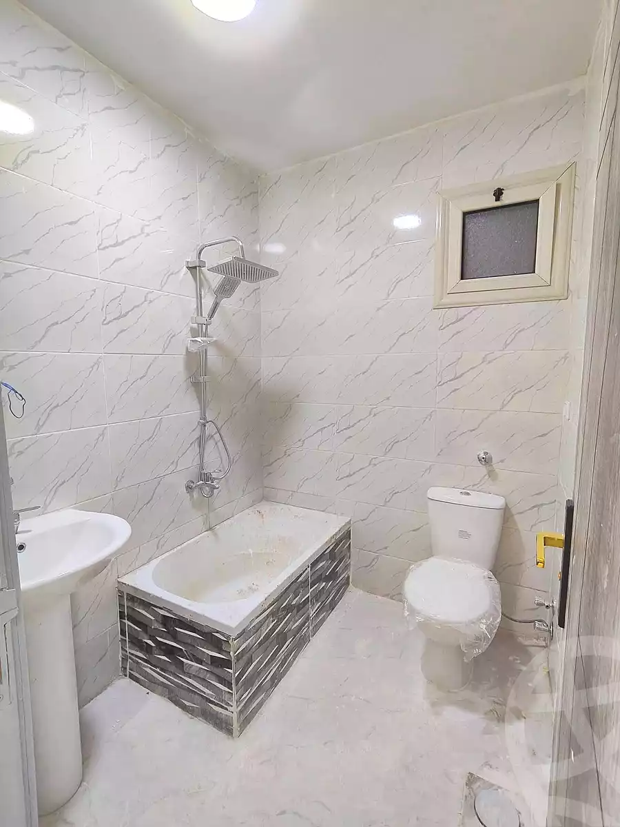 https://aqarmap.com.eg/en/listing/7032509-for-sale-alexandria-sydy-bshr-shr-mlk-hfny