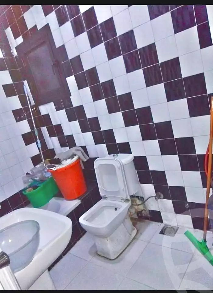 https://aqarmap.com.eg/ar/listing/7032733-for-sale-cairo-faisal-el-matbeaa-amr-ibn-al-aas-st