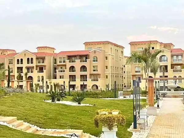 https://aqarmap.com.eg/en/listing/7034803-for-sale-cairo-el-shorouk-compounds-maadi-view