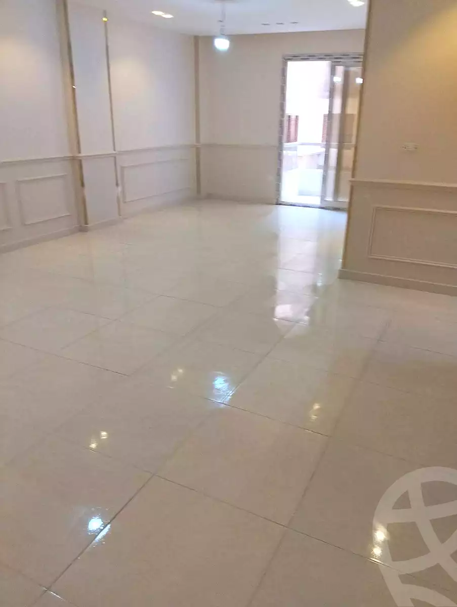 https://aqarmap.com.eg/ar/listing/7025529-for-sale-alexandria-el-asafra-l-sfr-bhry