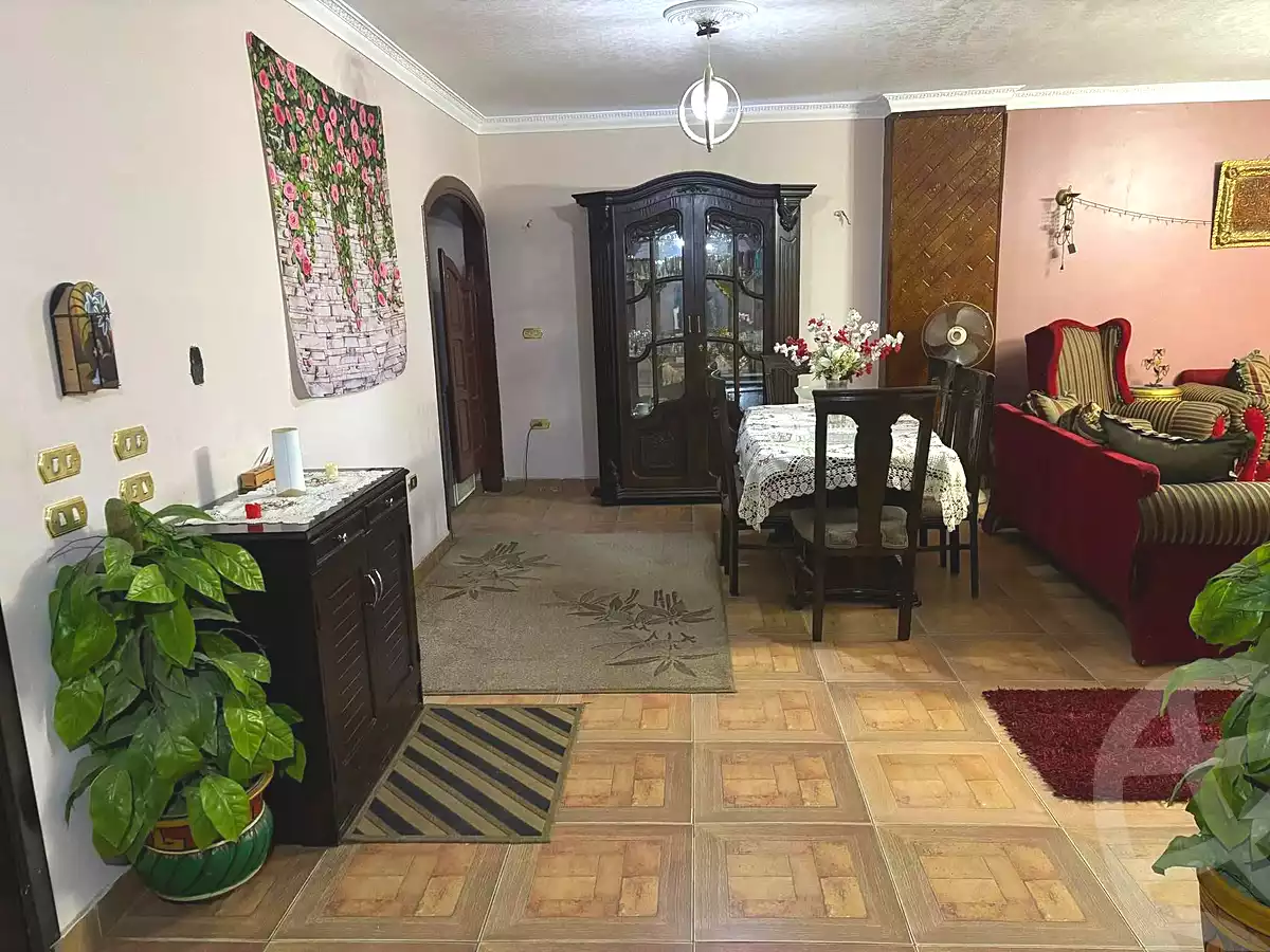 https://aqarmap.com.eg/en/listing/7035229-for-sale-cairo-helwan-azam-mosque-st