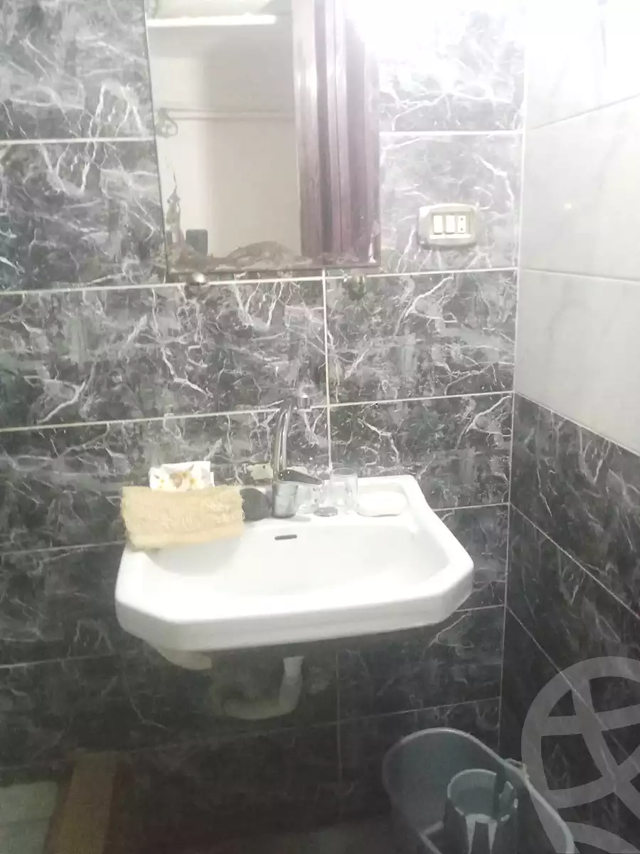 https://aqarmap.com.eg/ar/listing/7035357-for-sale-cairo-imbaba-madinet-al-ommal