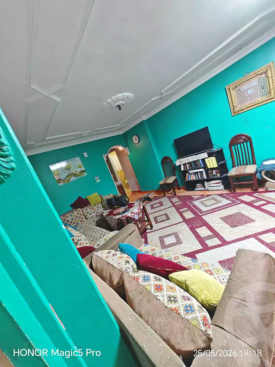 https://aqarmap.com.eg/ar/listing/7035467-for-sale-cairo-helwan-helwan-el-sharkeya-borhan-st