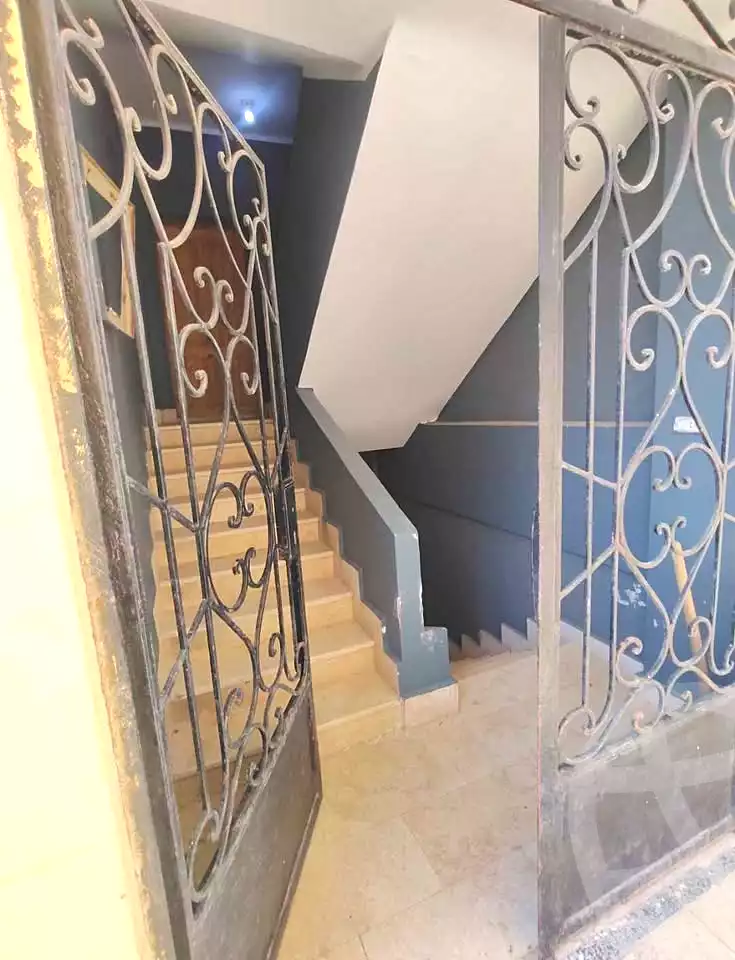 https://aqarmap.com.eg/ar/listing/7035658-for-sale-cairo-15th-of-may-mjwr-11
