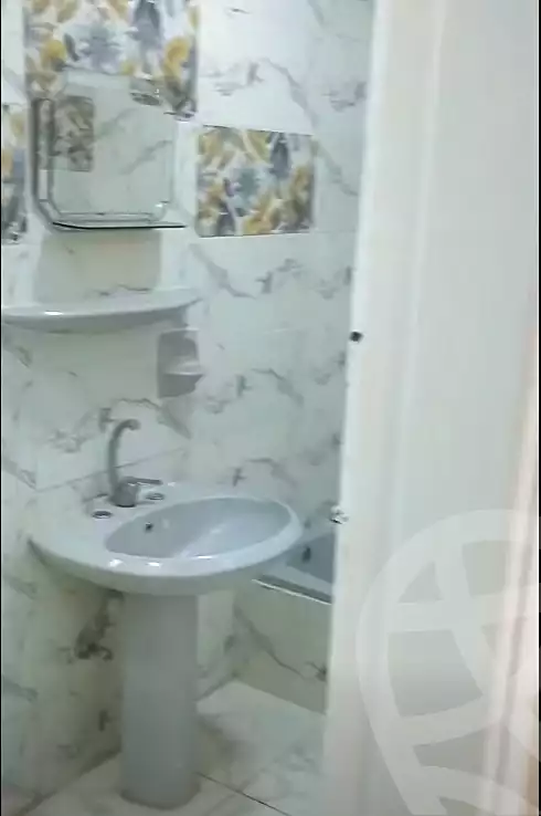 https://aqarmap.com.eg/ar/listing/7035675-for-sale-alexandria-al-agamy-el-hanouvel-al-haded-we-al-soulb-st