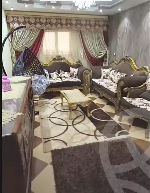 https://aqarmap.com.eg/en/listing/7035775-for-rent-alexandria-al-agamy-el-daresa-st