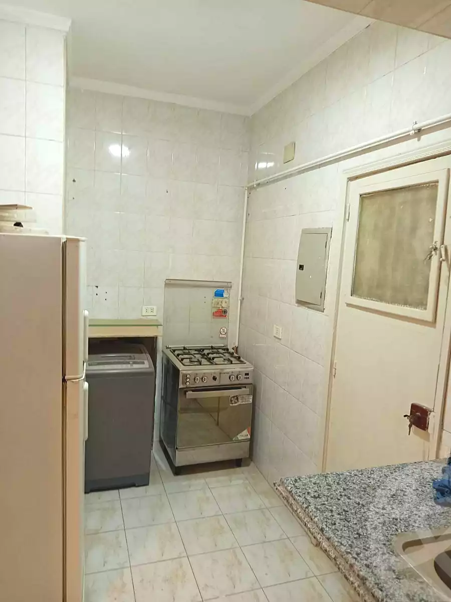 https://aqarmap.com.eg/en/listing/7036008-for-rent-cairo-downtown-abdeen-el-gomhoreya-square