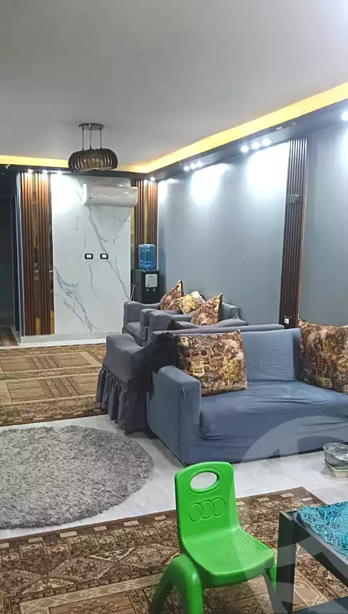 https://aqarmap.com.eg/ar/listing/7036277-for-sale-cairo-helwan-ahmed-enci-st
