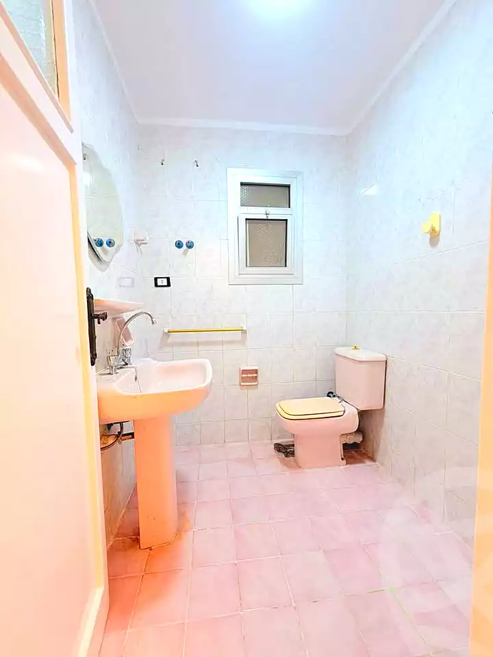 https://aqarmap.com.eg/ar/listing/7037511-for-sale-alexandria-al-agamy-shataa-el-nakheel
