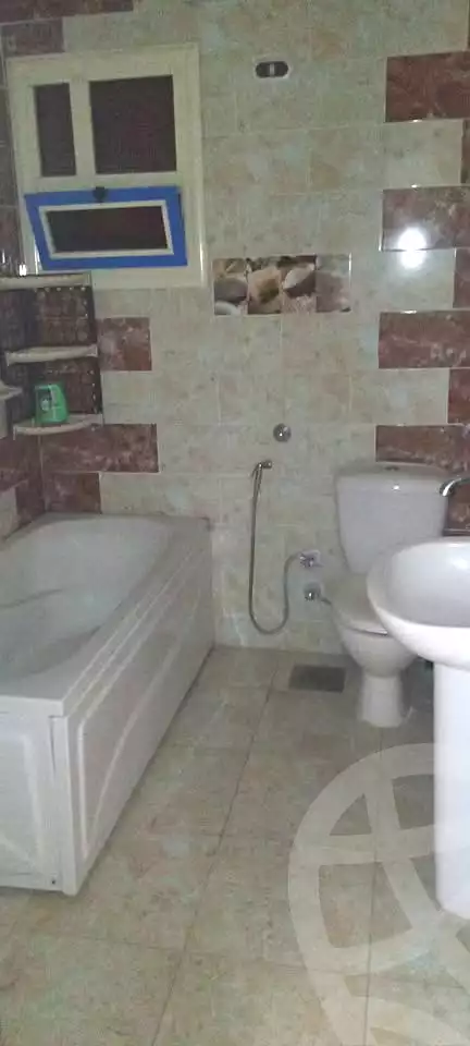 https://aqarmap.com.eg/ar/listing/7037546-for-sale-alexandria-lsywf-el-seyouf-qebly