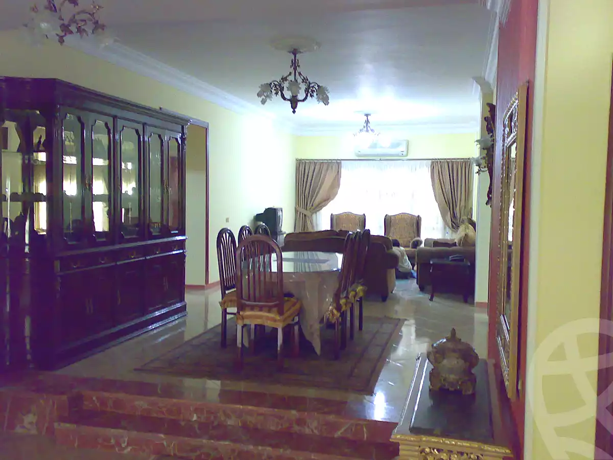 https://aqarmap.com.eg/ar/listing/7037489-for-sale-cairo-new-cairo-el-ahyaa-third-neighborhood-street-1