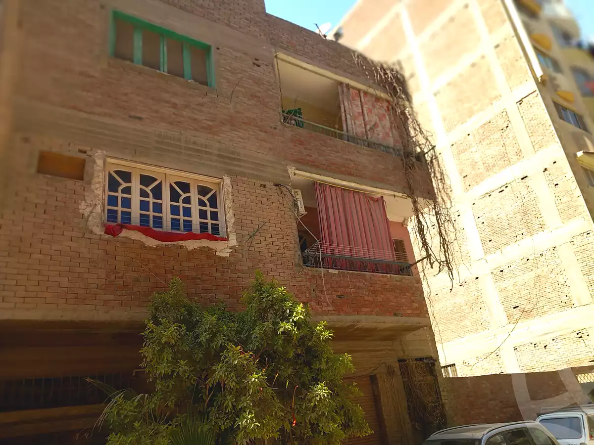https://aqarmap.com.eg/ar/listing/7037676-for-sale-cairo-helwan-hadayek-helwan-el-refaey