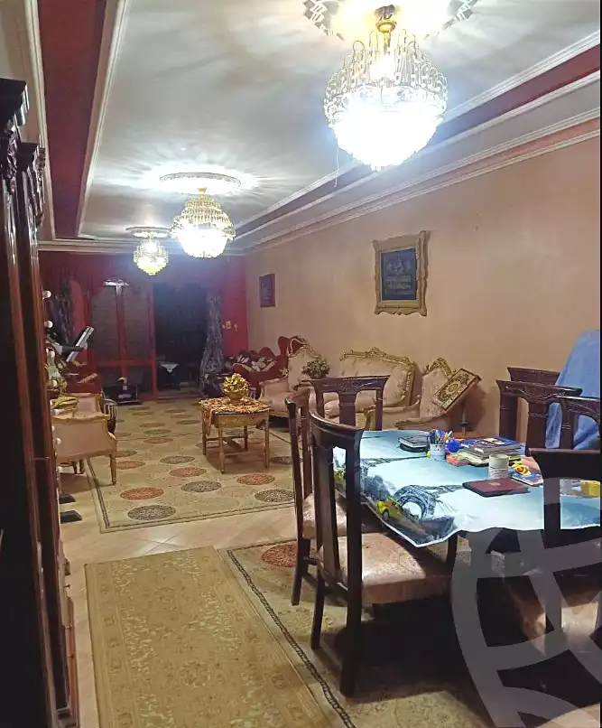 https://aqarmap.com.eg/ar/listing/7037760-for-sale-cairo-helwan-helwan-el-sharkeya-mostafa-safwat-st