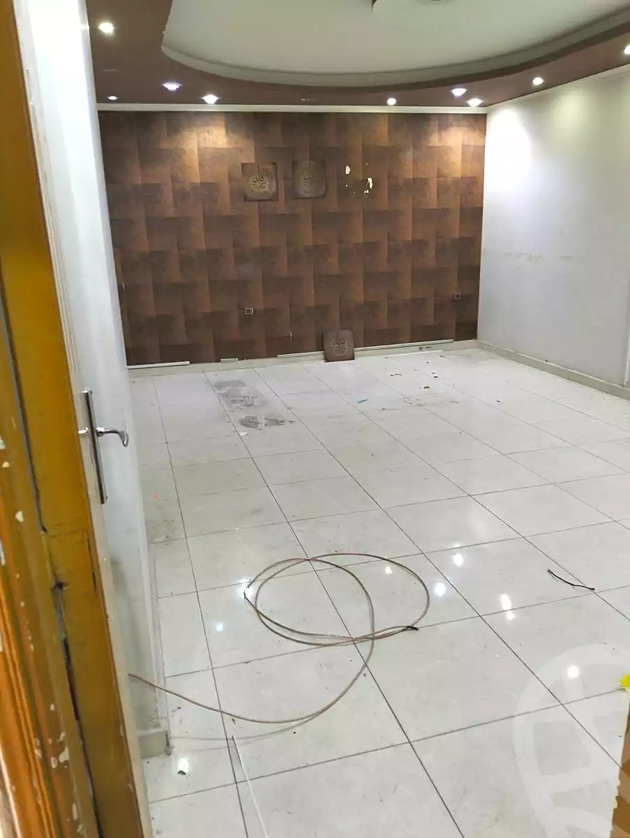 https://aqarmap.com.eg/ar/listing/7037822-for-sale-cairo-helwan-sherif-st