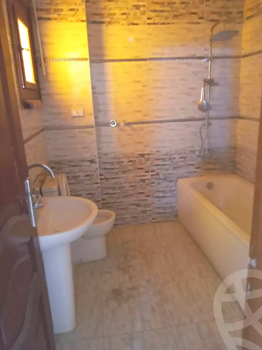 https://aqarmap.com.eg/ar/listing/7037933-for-rent-cairo-helwan-helwan-el-sharkeya-thabit-basha-st