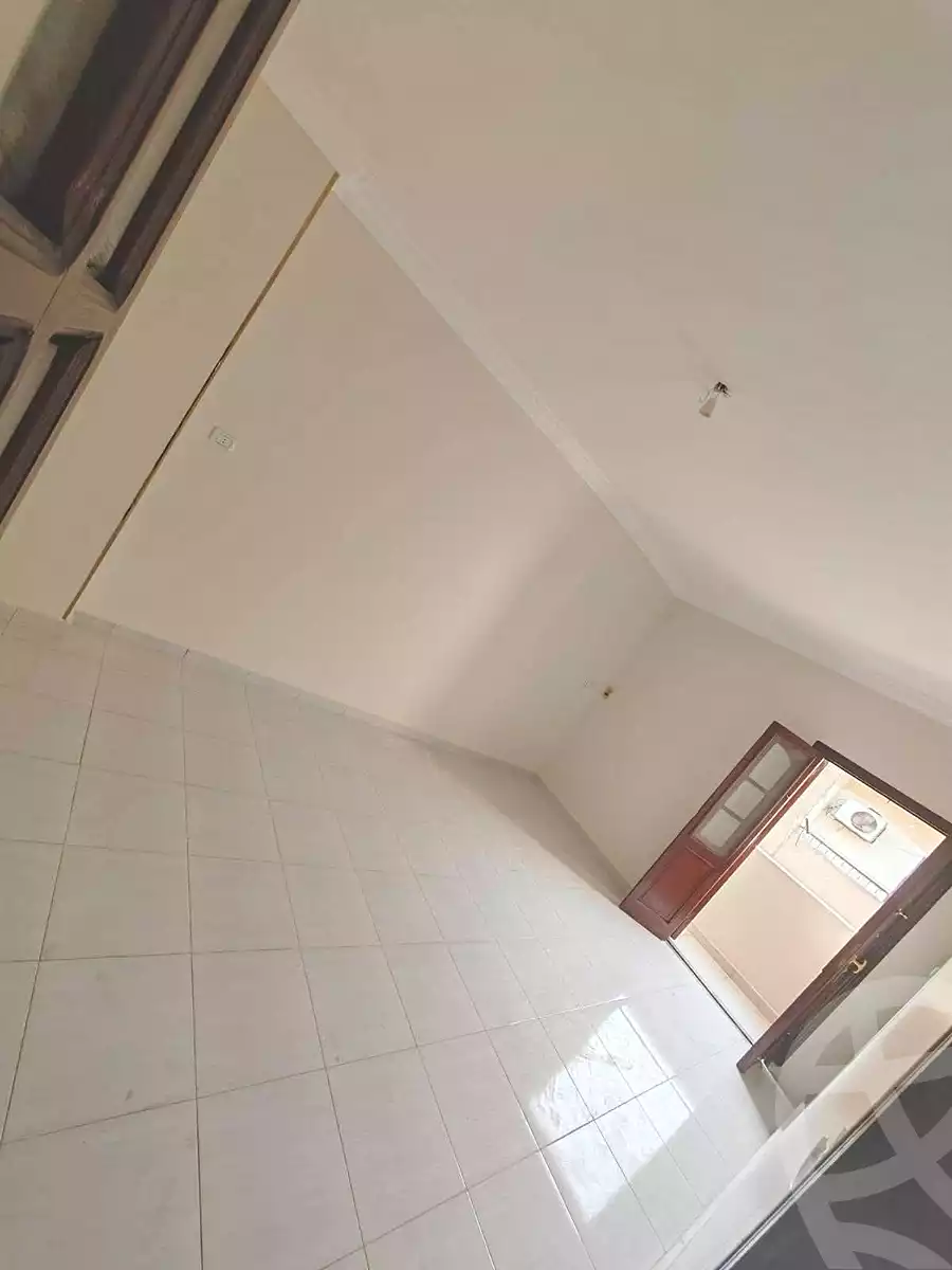 https://aqarmap.com.eg/ar/listing/7037975-for-sale-cairo-helwan-helwan-el-sharkeya-thabit-basha-st