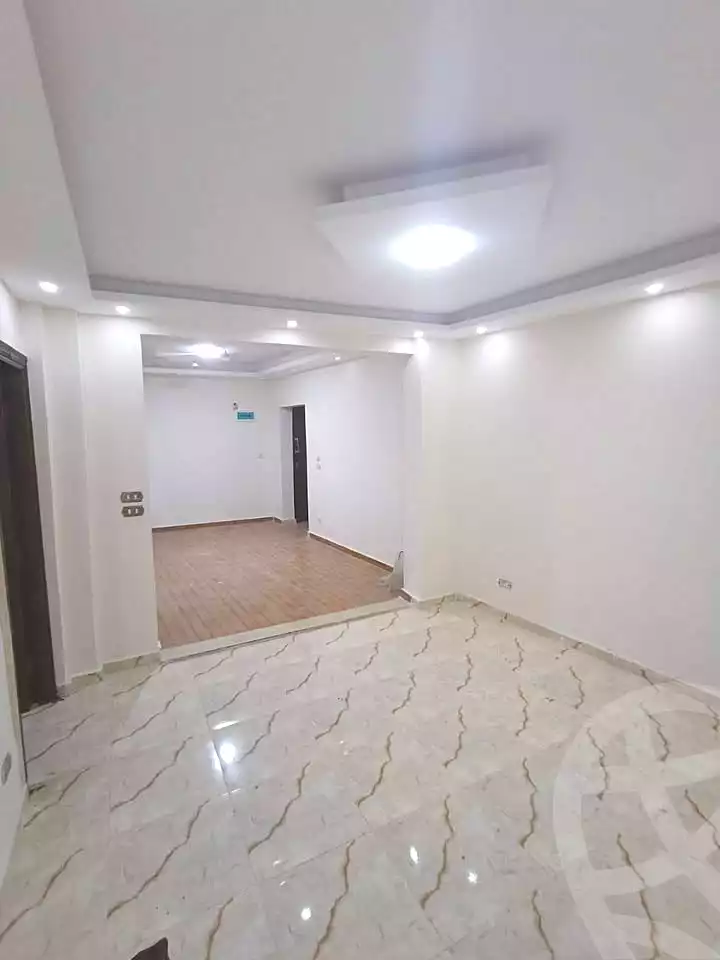 https://aqarmap.com.eg/ar/listing/7038020-for-sale-alexandria-el-asafra-shr-45