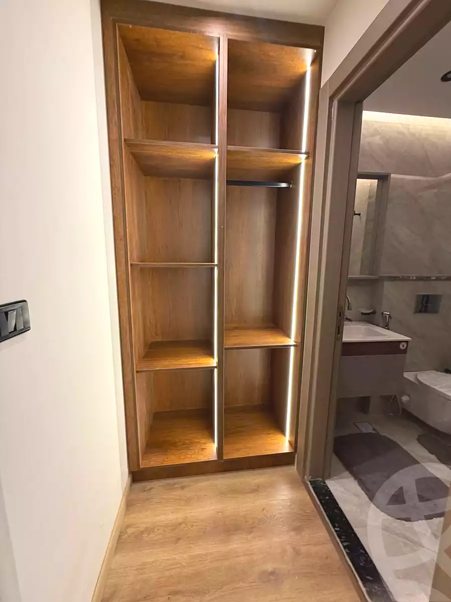 https://aqarmap.com.eg/ar/listing/7038857-for-sale-cairo-new-cairo-compounds-mwrd-fq-llttwyr