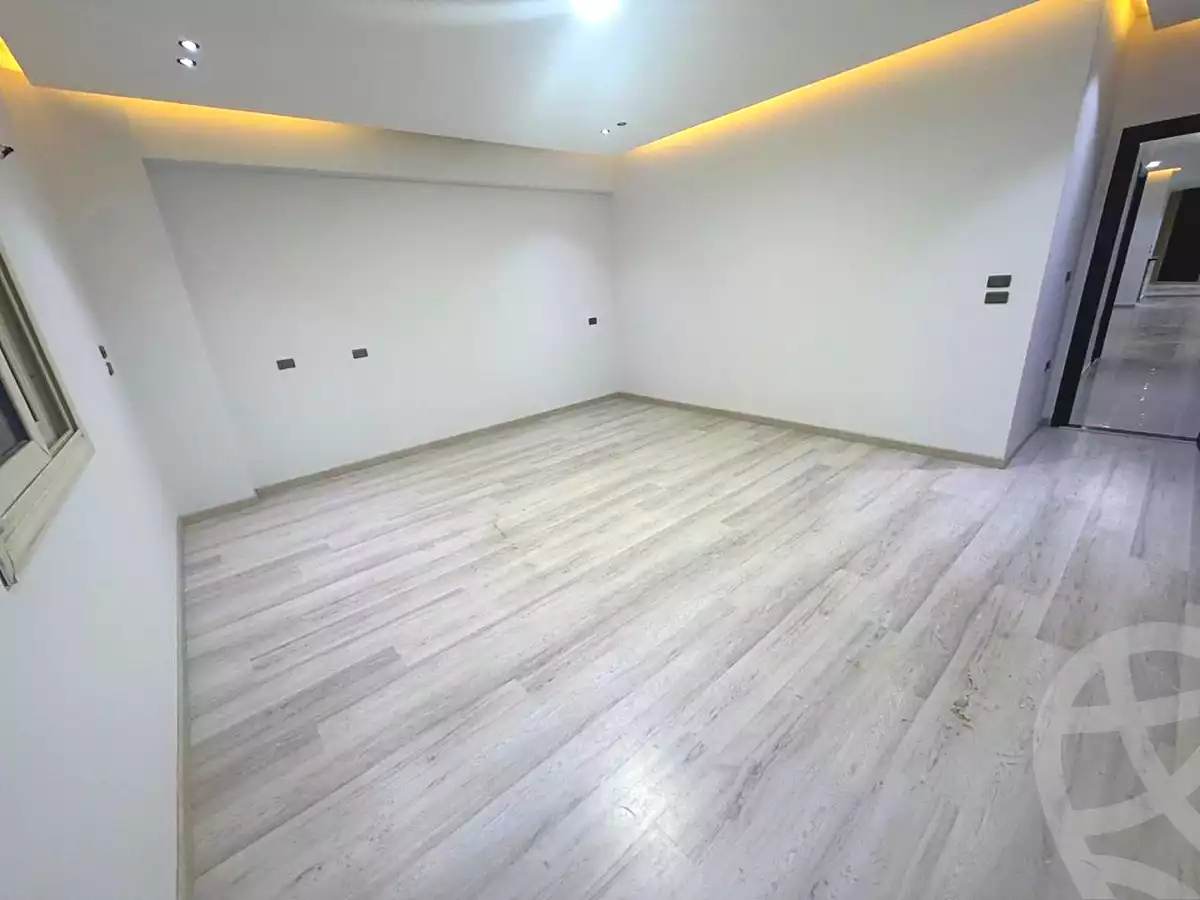 https://aqarmap.com.eg/ar/listing/7038873-for-sale-cairo-new-cairo-el-lotus-lotus-north-lmntq-lthny-llwts-lshmly