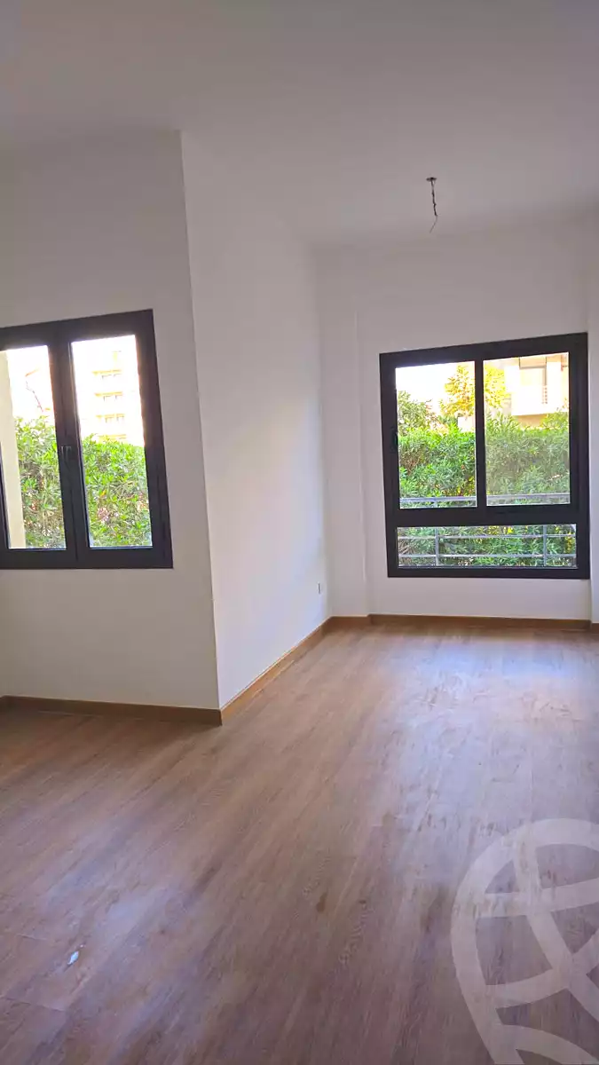 https://aqarmap.com.eg/en/listing/7038958-for-sale-cairo-new-cairo-compounds-fifth-square