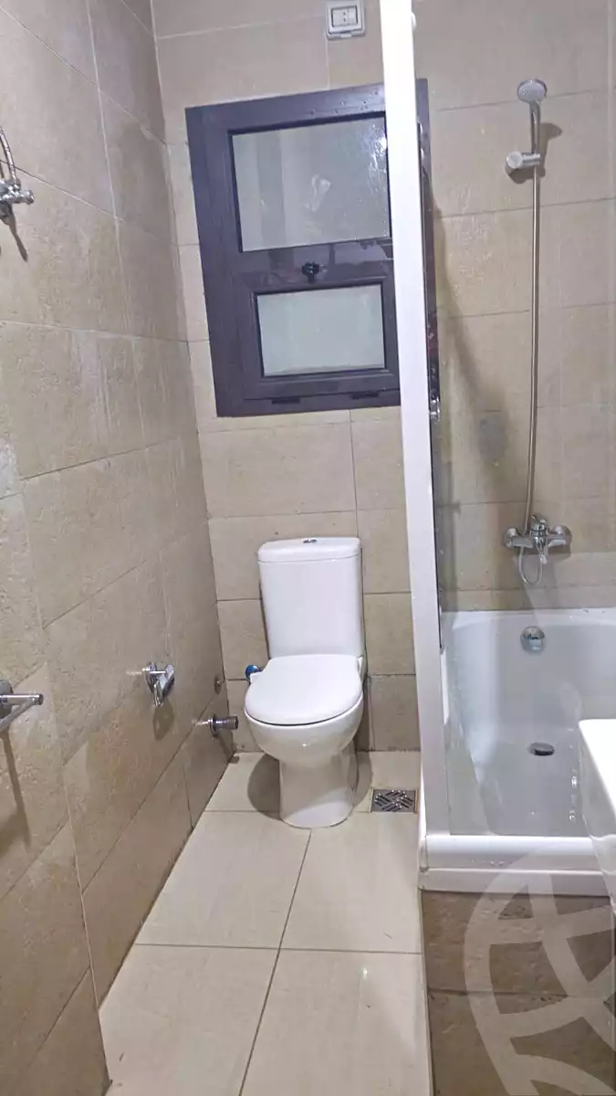 https://aqarmap.com.eg/en/listing/7038958-for-sale-cairo-new-cairo-compounds-fifth-square