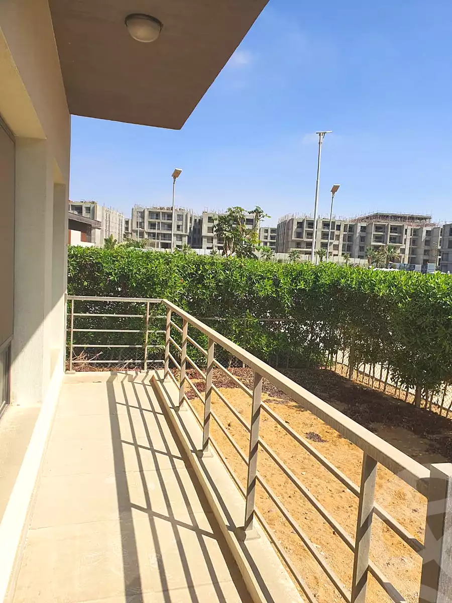 https://aqarmap.com.eg/en/listing/7038958-for-sale-cairo-new-cairo-compounds-fifth-square