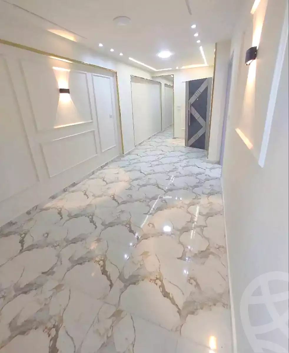 https://aqarmap.com.eg/ar/listing/7038984-for-sale-alexandria-sydy-bshr-shr-mlk-hfny