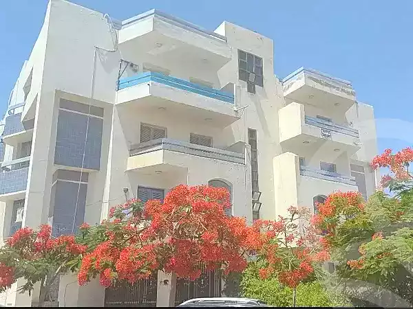 https://aqarmap.com.eg/ar/listing/7039160-for-sale-cairo-el-shorouk-lhy-lthlth-shrq