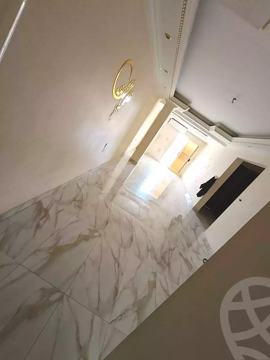 https://aqarmap.com.eg/en/listing/7039449-for-sale-cairo-helwan-ahmed-enci-st