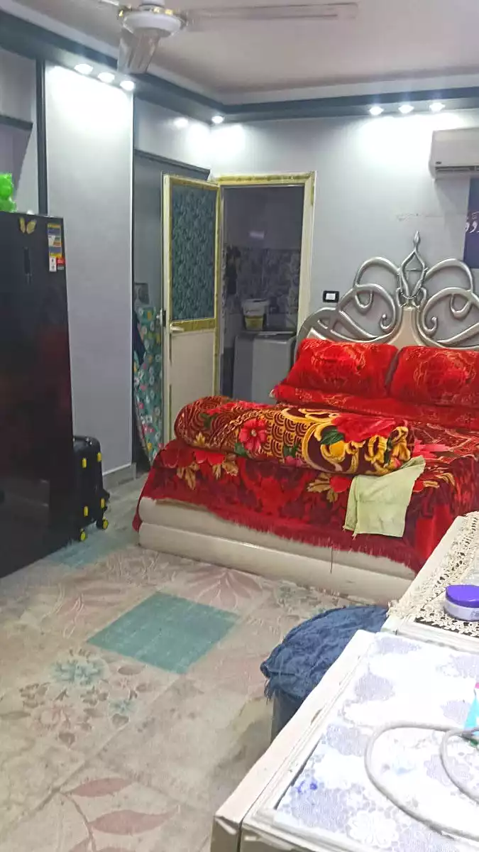 https://aqarmap.com.eg/en/listing/7039576-for-sale-cairo-helwan-ahmed-enci-st