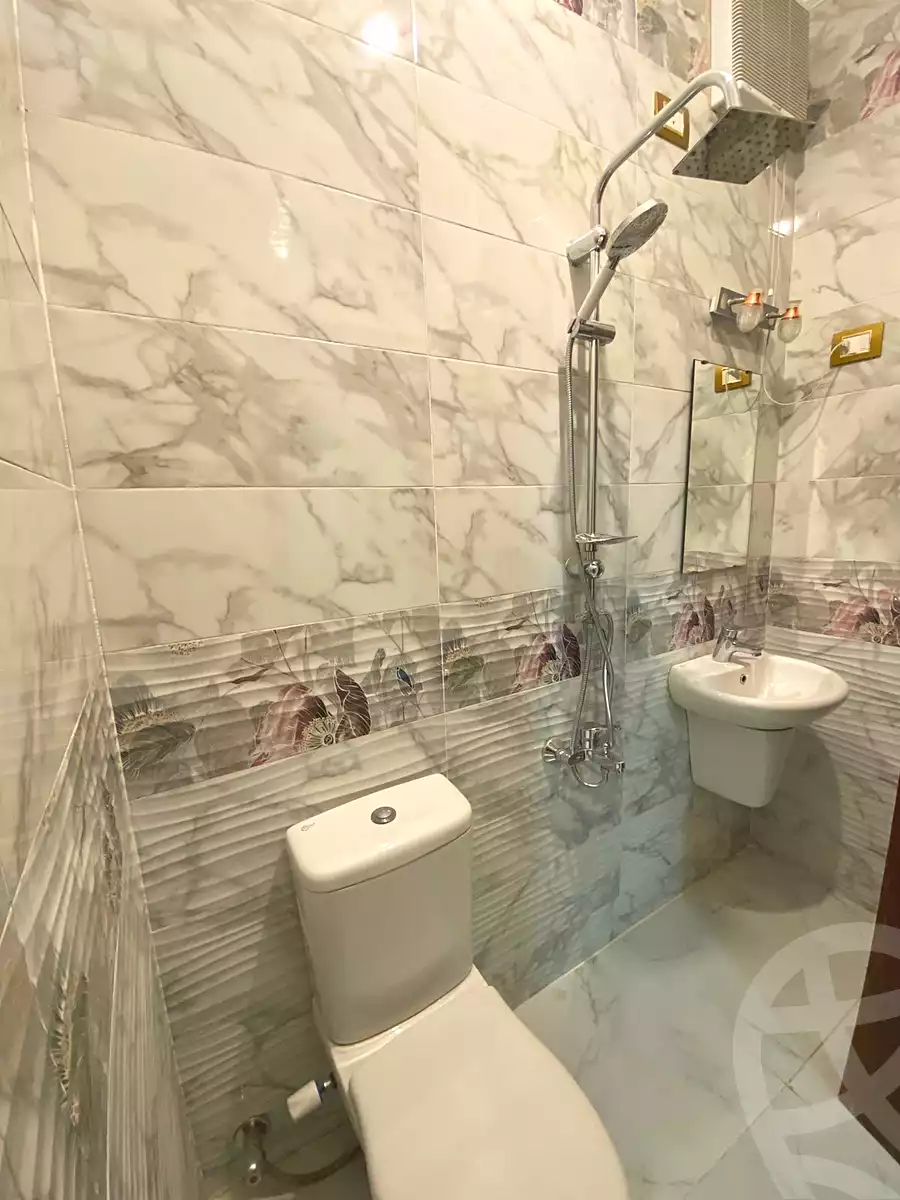 https://aqarmap.com.eg/ar/listing/7039577-for-rent-cairo-new-cairo-compounds-el-haya