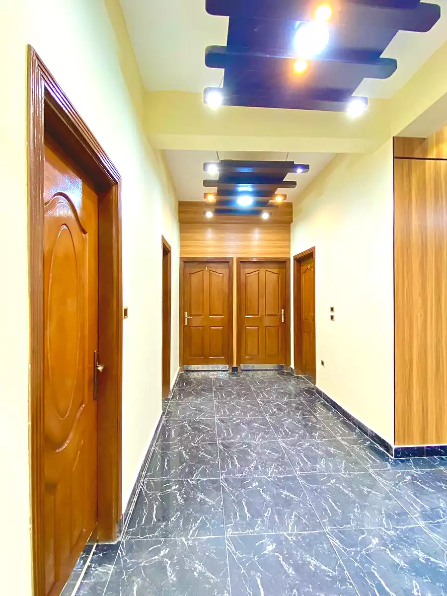 https://aqarmap.com.eg/ar/listing/7039790-for-rent-cairo-new-cairo-compounds-fifth-square
