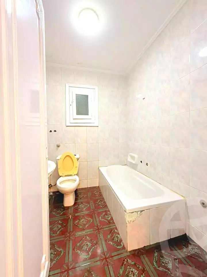 https://aqarmap.com.eg/en/listing/7040044-for-sale-alexandria-al-agamy-shataa-el-nakheel