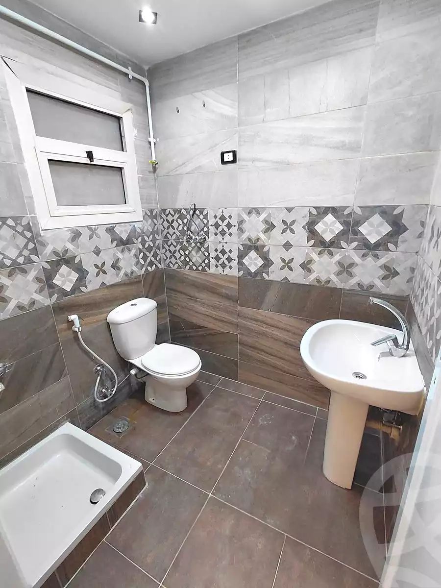 https://aqarmap.com.eg/ar/listing/7040235-for-sale-alexandria-sydy-bshr-tryq-ljysh